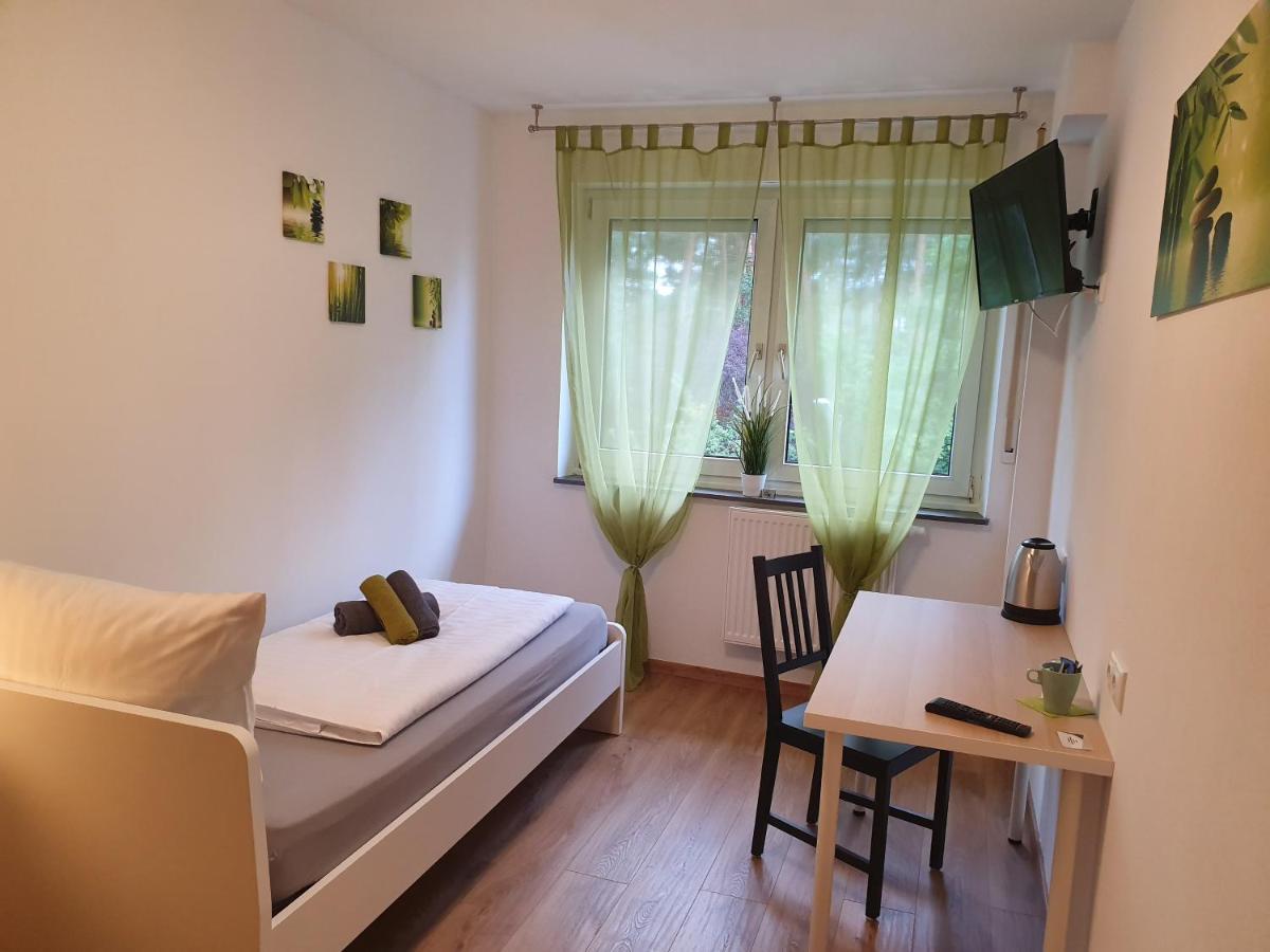 Gaestehaus Am Heuss-Platz Эрланген Экстерьер фото